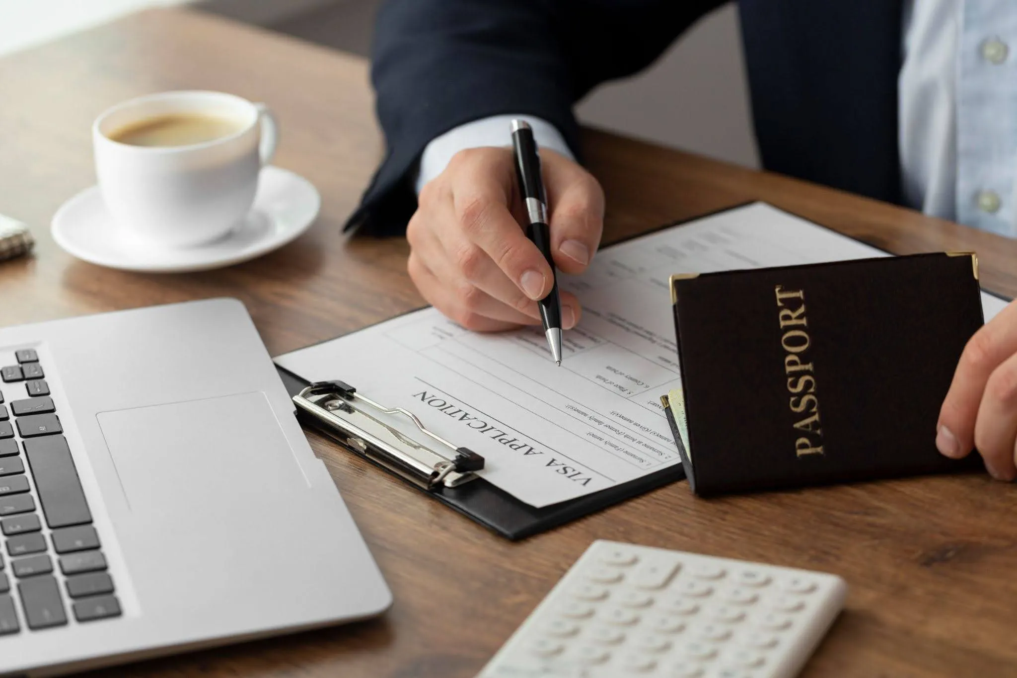 Eligibility Requirements to Convert a Singapore PR to a Citizen